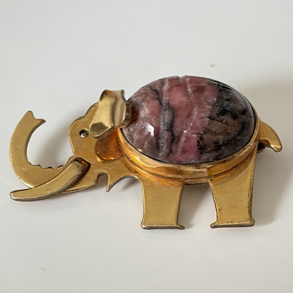 Vintage WRE‎ Elephant Carved Rhodochrosite scarab Pin Brooch Gold Filled